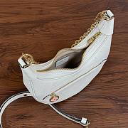 Colestore Louis Vuitton Loop White 24x22x6cm - 5