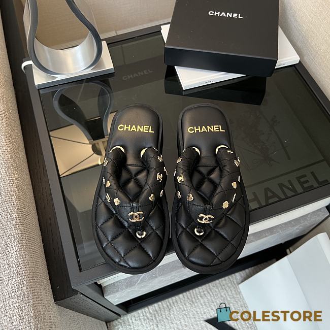Colestore Chanel Coco Beach Quilted Leather Thong Sandals Black - 1