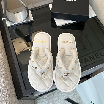 Colestore Chanel Coco Beach Quilted Leather Thong Sandals White