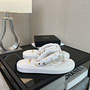 Colestore Chanel Coco Beach Quilted Leather Thong Sandals White - 4