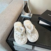 Colestore Chanel Coco Beach Quilted Leather Thong Sandals White - 3