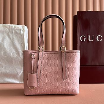 Colestore Gucci GG Emblem Medium Tote Bag Leather in Pink 25x20x10cm