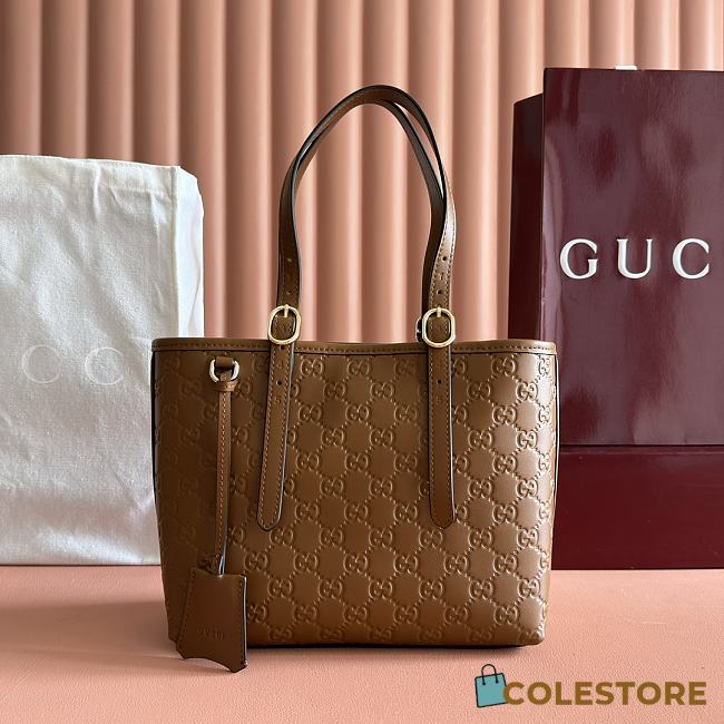 Colestore Gucci GG Emblem Medium Tote Bag Leather in Caramel 25x20x10cm - 1