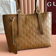 Colestore Gucci GG Emblem Medium Tote Bag Leather in Caramel 25x20x10cm - 2