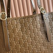 Colestore Gucci GG Emblem Large Tote Bag Leather in Caramel 25x20x10cm - 2