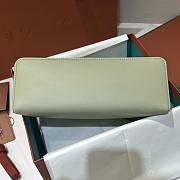 Colestore Loro Piana Extra Bag L27 Smooth Calfskin Light Wasabi 27x10x16cm - 6