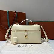 Colestore Loro Piana Extra Bag L27 Smooth Calfskin Sunday Morning 27x10x16cm - 1