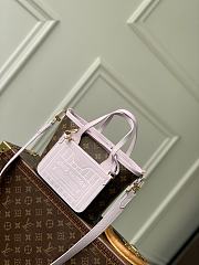 Colestore Louis Vuitton Neverfull Bandoulière Inside Out BB Misty Lilac 26.5 x 16.5 x 11cm - 1
