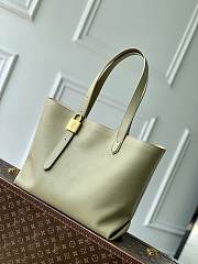 Colestore Louis Vuitton  Low Key Cabas MM Clay Green 47 x 30 x 14cm - 1