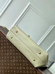 Colestore Louis Vuitton  Low Key Cabas MM Clay Green 47 x 30 x 14cm - 5