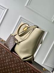 Colestore Louis Vuitton  Low Key Cabas MM Clay Green 47 x 30 x 14cm - 4