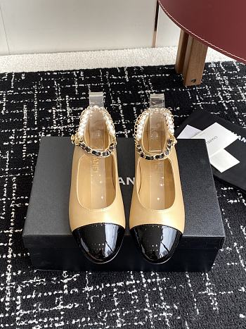Colestore Chanel Mary Janes Lambskin, Patent Calfskin, Imitation Pearls & Metal Beige & Black