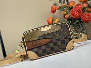 Colestore Louis Vuitton Trocadero Wearable Wallet Landscape Brown 13 x 6.5 x 20cm - 1