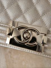 Colestore Chanel Le Boy 25 Metallic Beige/Gold Chevron Quilted Bag 15x25x9cm - 2