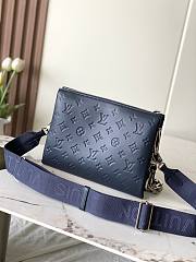 Colestore Louis Vuitton Coussin PM Navy Blue Silver Hardware 26x20x12cm - 3