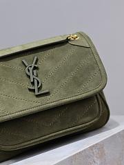Colestore YSL Saint Laurent Niki Quilted Suede Shoulder Bag Green 22×16.5×12cm - 2