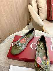 Colestore Gucci Women's Printed Ballet Flat in Dark Green Canvas  - 6