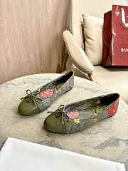 Colestore Gucci Women's Printed Ballet Flat in Dark Green Canvas  - 2
