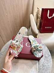 Colestore Gucci Women's Slide Sandal with Horsebit White and multicolor canvas with floral print - 6