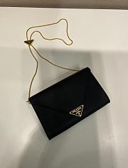 Colestore Prada Black Saffiano Triang Leather Envelope Chain Clutch Black 20x11.5cm - 5