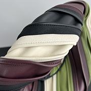 Colestore Bottega Veneta Calfskin Suede Striped Large Hop Black Matcha Leaf Jam White 54x24x13cm - 4