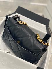 Colestore Chanel 19 Black Lambskin 2025 Chip 20x30x10cm - 5