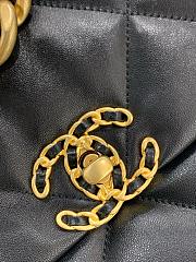 Colestore Chanel 19 Black Lambskin 2025 Chip 20x30x10cm - 2