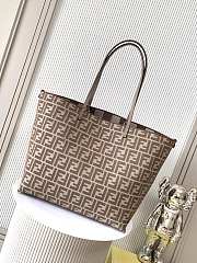 Colestore Fendi Roll Striped Large Reversible Tote Bag in Natural 35x19.5x32cm - 4