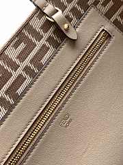 Colestore Fendi Roll Striped Large Reversible Tote Bag in Natural 35x19.5x32cm - 2