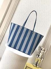 Colestore Fendi Roll Striped Large Reversible Tote Bag in Blue 35x19.5x32cm - 1