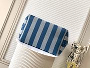 Colestore Fendi Roll Striped Large Reversible Tote Bag in Blue 35x19.5x32cm - 6