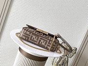Colestore Fendi Baguette Mini Fabric Brown Beige 20x5x13cm - 5