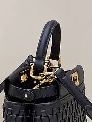 Colestore Fendi Iconic Peekaboo ISeeU Mini Woven Black Leather 24x10.5x18.5cm - 5