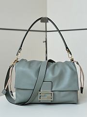 Colestore Fendi Mamma Baguette Leather Green 32x11x21cm - 1