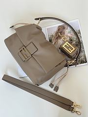 Colestore Fendi Mamma Baguette Leather Gray 32x11x21cm - 2