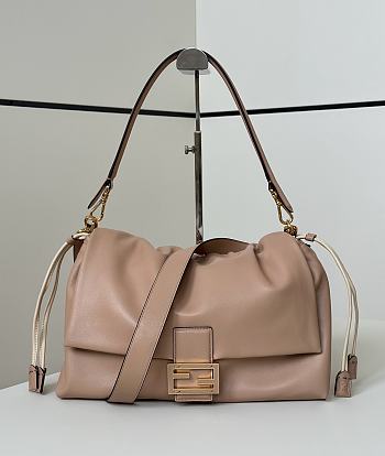 Colestore Fendi Mamma Baguette Leather Neutrals 32x11x21cm