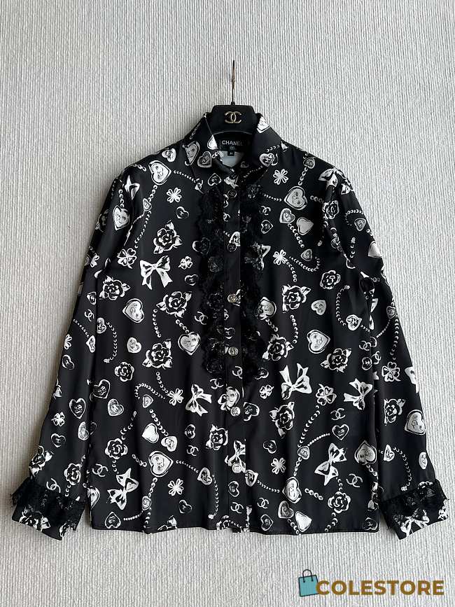 Colestore Chanel Métiers d’Art Graffiti Print Lace Shirt - 1