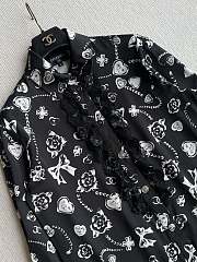 Colestore Chanel Métiers d’Art Graffiti Print Lace Shirt - 2