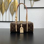 Colestore Louis Vuitton Hang On Bag M47031 26 x 11.5 x 6.5 cm - 1