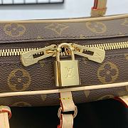 Colestore Louis Vuitton Hang On Bag M47031 26 x 11.5 x 6.5 cm - 5