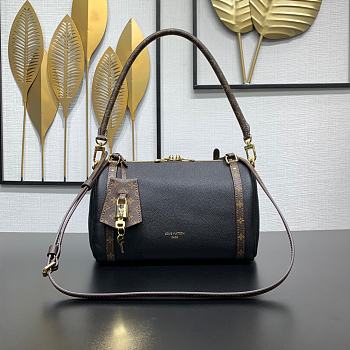 Colestore Louis Vuitton Express PM Black M26039 26 x 17 x 13.5 cm