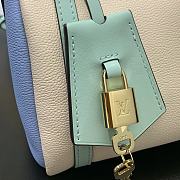 Colestore Louis Vuitton Express PM Ivoire M26905 26 x 17 x 13.5 cm - 2