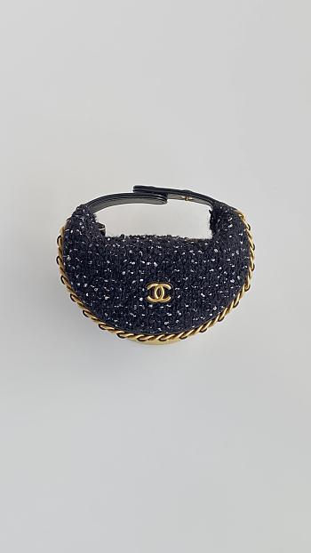 Colestore Chanel Half Moon Bag 12x13x8cm
