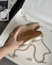 Colestore Chanel Gold Mini CC in Love Heart Crossbody Golden 12x13x5.5cm - 6