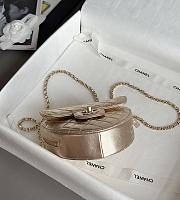 Colestore Chanel Gold Mini CC in Love Heart Crossbody Golden 12x13x5.5cm - 5