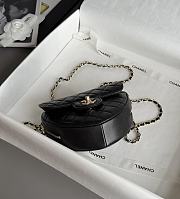 Colestore Chanel Gold Mini CC in Love Heart Crossbody Black 12x13x5.5cm - 2