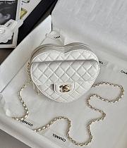 Colestore Chanel Gold Mini CC in Love Heart Crossbody White 12x13x5.5cm - 6