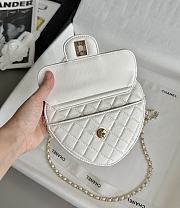 Colestore Chanel Gold Mini CC in Love Heart Crossbody White 12x13x5.5cm - 4