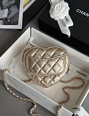 Colestore Chanel Gold Mini CC in Love Heart Crossbody Golden 18x19x5cm - 4