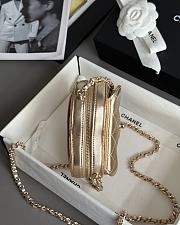 Colestore Chanel Gold Mini CC in Love Heart Crossbody Golden 18x19x5cm - 2